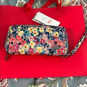 Lug Women's Colorful Floral Wristlet